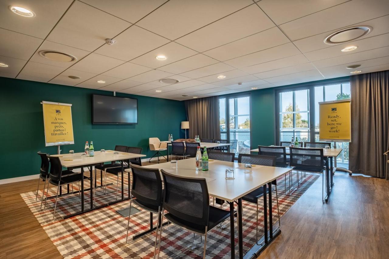 Golden Tulip Lyon Ouest Techlid Hotel & Spa Limonest Dış mekan fotoğraf