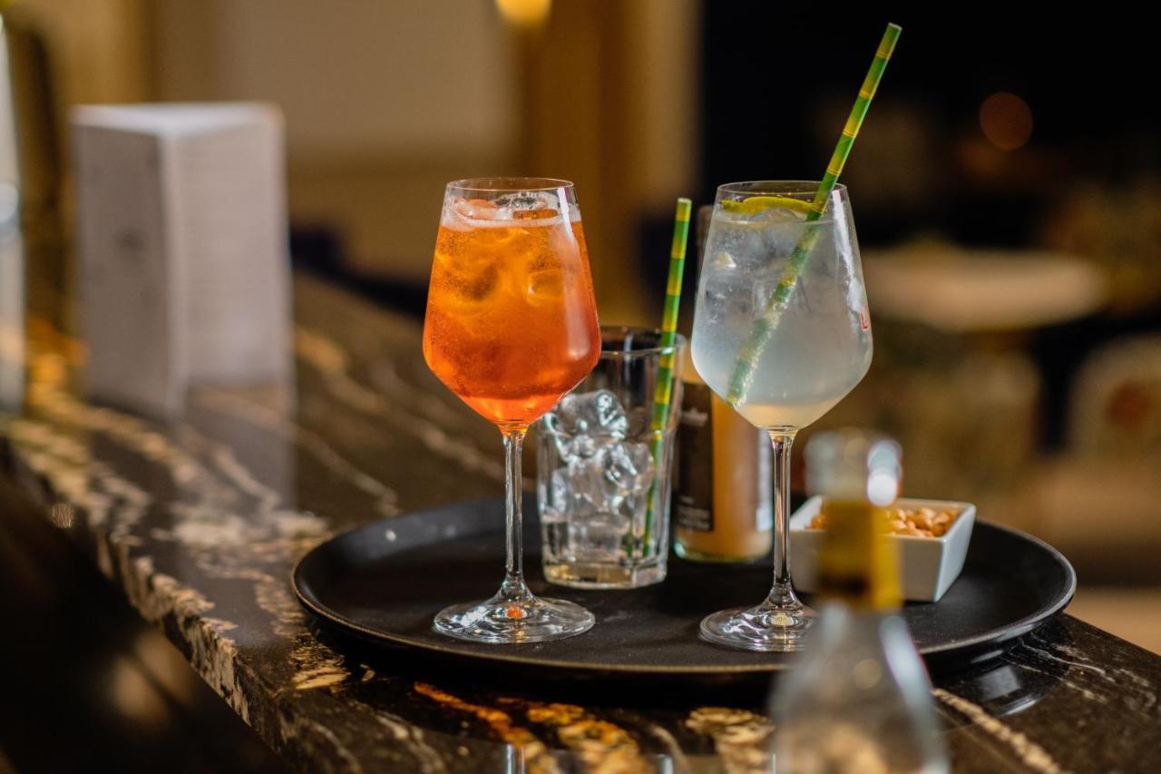Golden Tulip Lyon Ouest Techlid Hotel & Spa Limonest Dış mekan fotoğraf