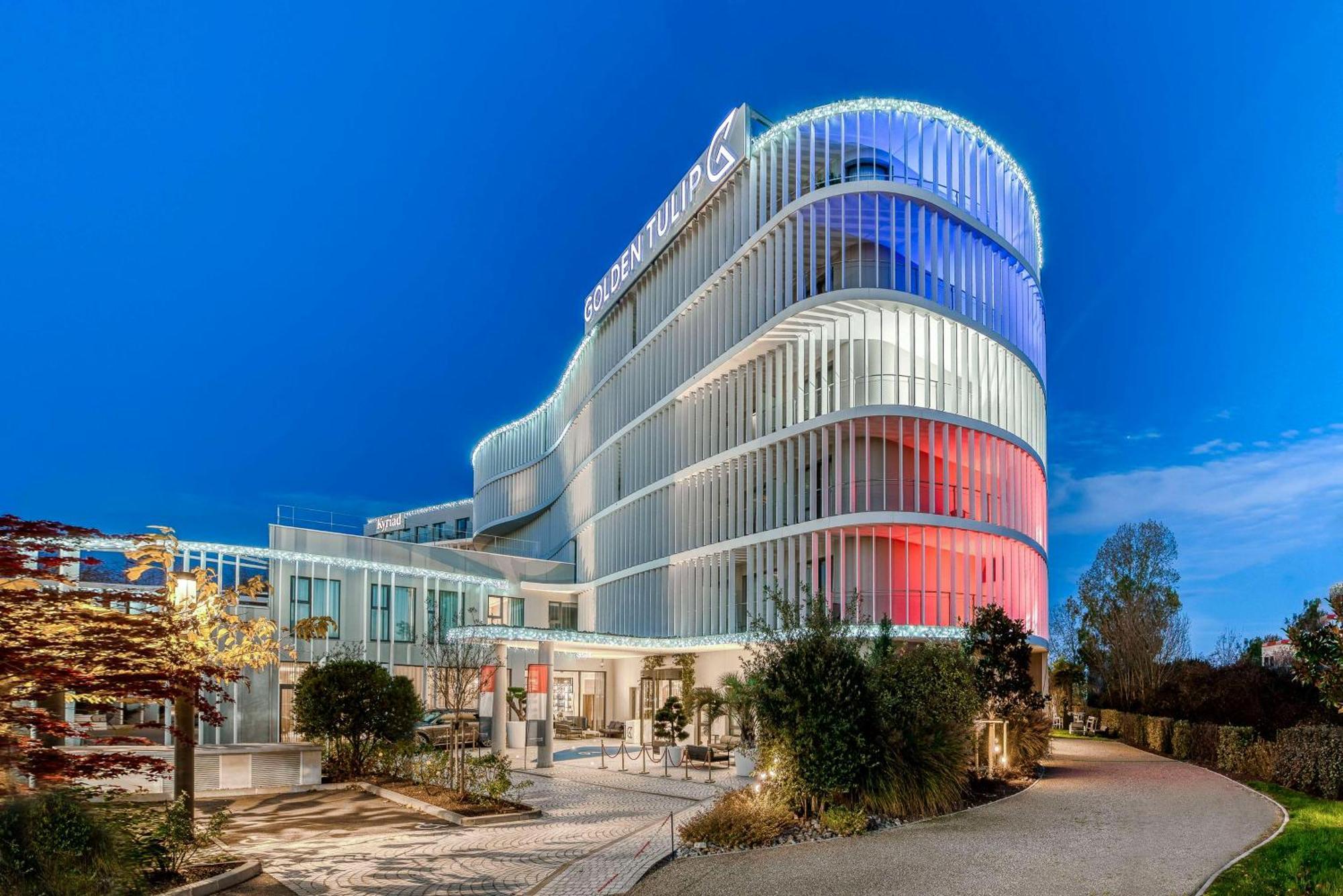 Golden Tulip Lyon Ouest Techlid Hotel & Spa Limonest Dış mekan fotoğraf