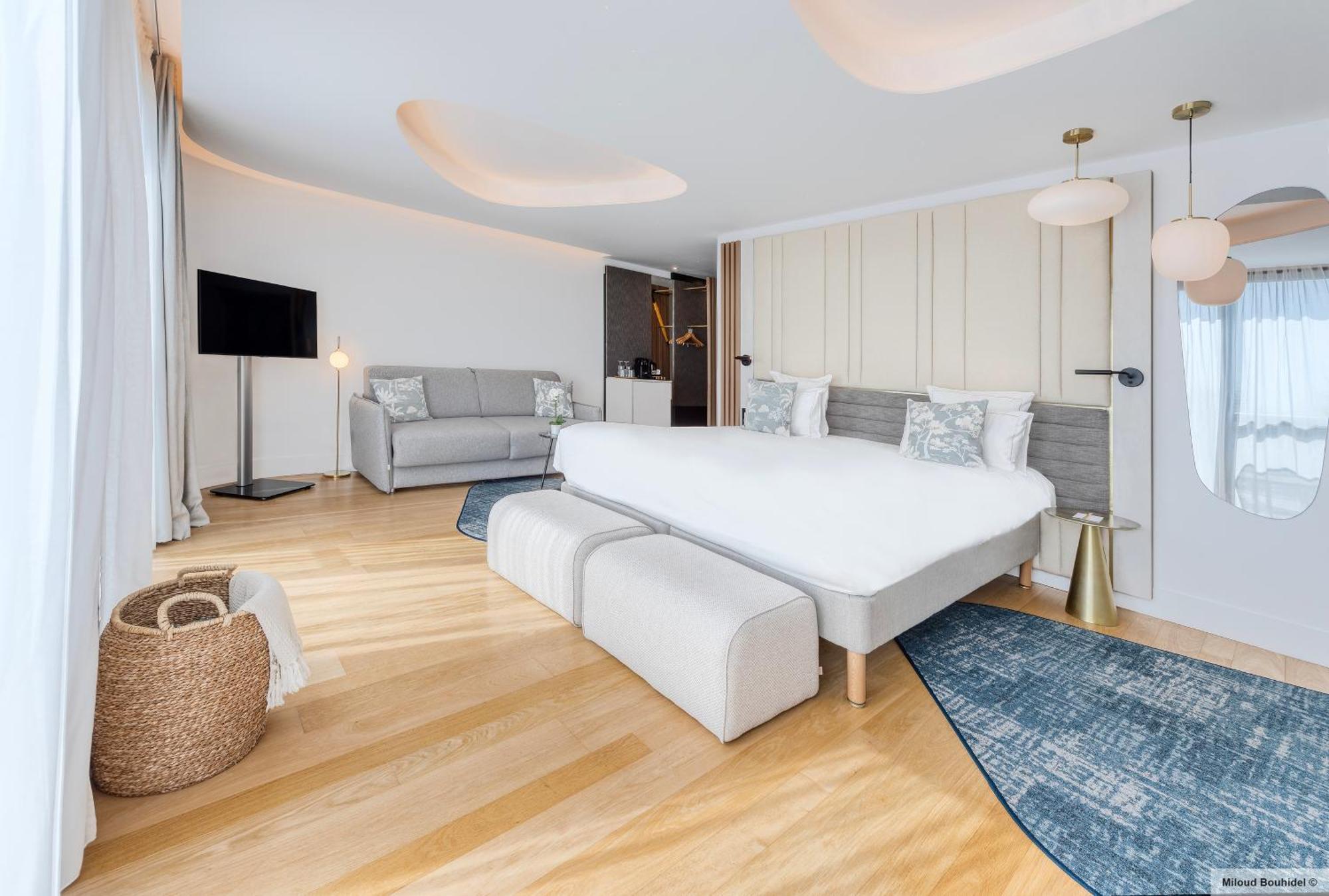 Golden Tulip Lyon Ouest Techlid Hotel & Spa Limonest Dış mekan fotoğraf