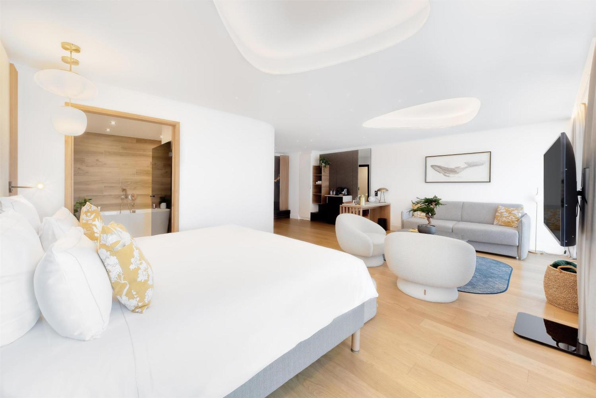 Golden Tulip Lyon Ouest Techlid Hotel & Spa Limonest Dış mekan fotoğraf